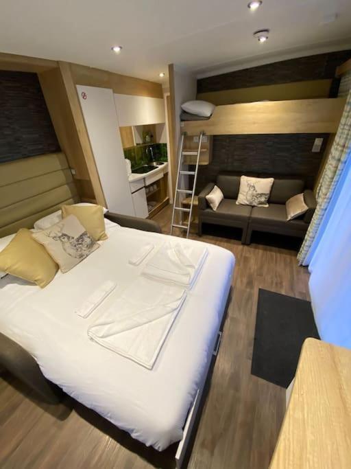 Neptunes Pod Fort William Bagian luar foto